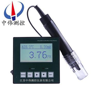 PH meter with history curve