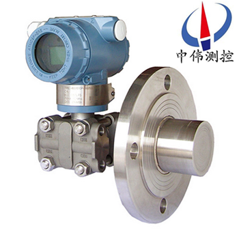 Flanged pressure transmitter